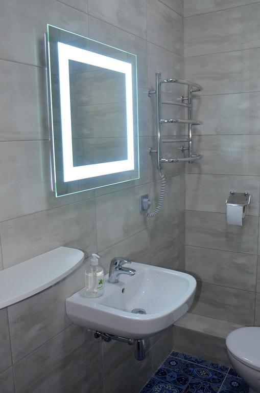 Sky Apartment Virmenska เคียฟ ภายนอก รูปภาพ