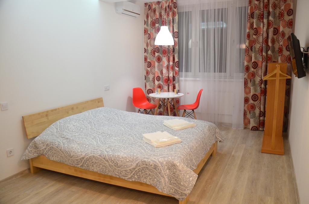 Sky Apartment Virmenska เคียฟ ภายนอก รูปภาพ