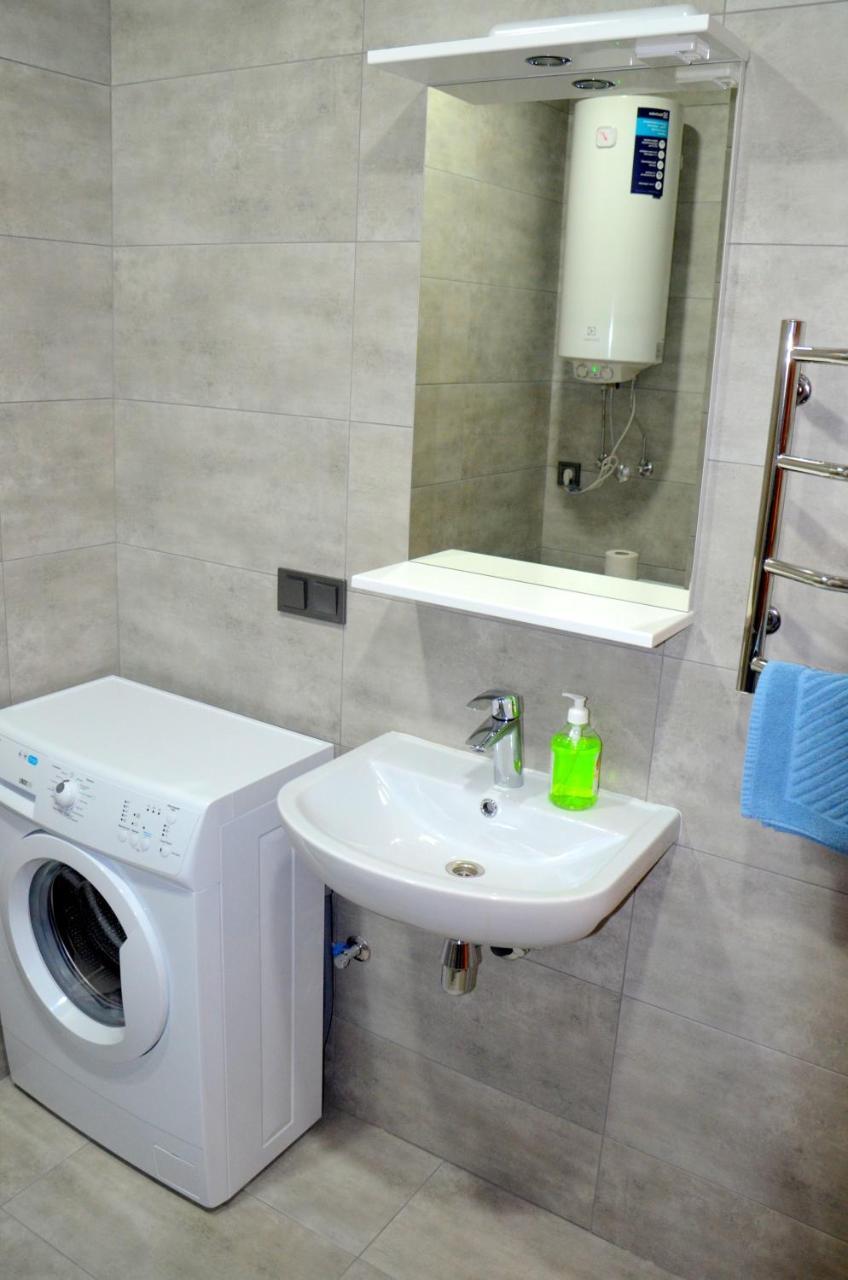 Sky Apartment Virmenska เคียฟ ภายนอก รูปภาพ